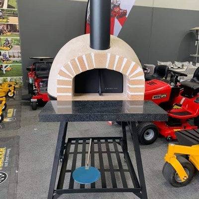 BrickArchPizzaovendisplay.jpg